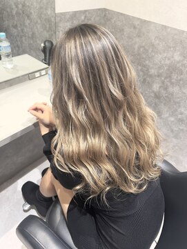 サロウィン 新潟万代店(SALOWIN) ミルクティーベージュバレイヤージュ