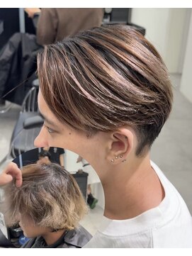 メンズ サロン ドット トウキョウ 町田店(men's salon dot. tokyo) センターパート×曲がる縮毛矯正