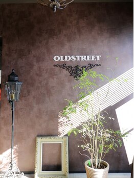 アンティークな雰囲気のサロン【Old Street】で"大人可愛い"や"大人カッコいい"を実現！