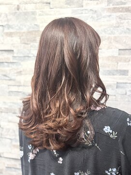 レッドラベンダー×ハイライト 前上がりロング