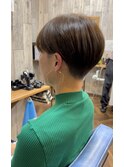 刈り上げショートマッシュ