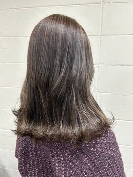 サロン デュッカ(Salon Duka) ゆるふわセミロング