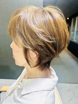 ジンリッチ(JiN RiCH) 小顔ショートレイヤー