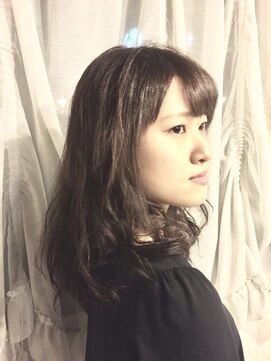 バーニー ヘア ラウンジ(Burny hair lounge) 外国人風グレージュルーズセミロング