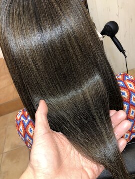 アコンプリッシュ 代官山 恵比寿(accomplish) ミルキーアクアミネコラ