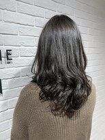 ヘア スパ ビューティー エールフォルム(HAIR SPA BEAUTY YELLFORME)&nbsp;動きのあるセミロングスタイル