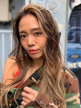 オースティン 門前仲町(AUSTIN) 前髪かき上げイメチェンイヤリングカラーラベンダーカラーくびれ