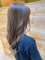 ラナ ナカガワ(Lana NAKAGAWA)&nbsp;赤みゼロ、アディクシーハイトーンベージュ