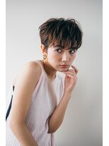 ピズム(PISM) マニッシュショート/メッシュカラー/耳だしショート