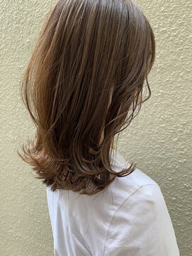 リュンヌ(Lune) ナチュラルブラウンベージュ×ふわっとレイヤー