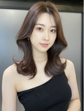 フォンズ(FONS) 艶髪大人ミディアム/くびれヘア/髪質改善/7トーン地毛風カラー