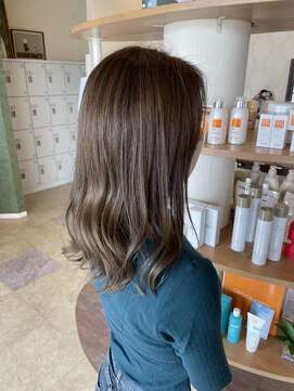 ヘアメイク ミチ 富田店(HAIRMAKE MICHI) 【MICHI 富田店　古作蓮】艶カラー