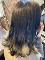 ポポニコ(poponico)&nbsp;ブルー×アッシュブラック× レイヤースタイル