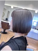 ミニボブ×グレージュ