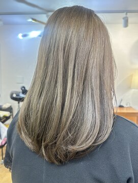 インビテーション(invitation) オリーブ・グレージュ・ダブルカラー◎