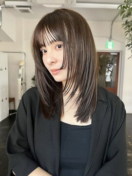 ガーランドギンザ(Garland Ginza) ミディアムレイヤーストレートシースルーバング