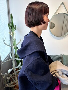 ヤーン(YARN) 前上がりボブ