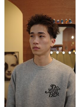 エディ(Edy) メンズスパイキーショート刈り上げスキンフェード眉毛カット岡山