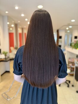 ヘアーエボリューションの写真/【プレゼントキャンペーン】髪質改善×縮毛矯正で自然な艶髪へ。マンツーマン施術で理想のストレートを実現