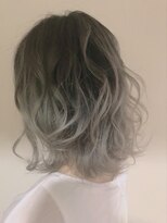 ヘアアンドリラクゼーション ジン(Jinn) シルバーグラデーション