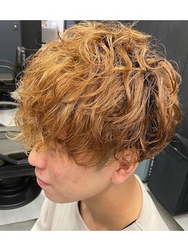 ルーダス(Rudus) 王道スパイラルパーマ×ショートマッシュ