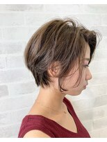 エミュスト(Emuest) センターバングショート+ショートボブ