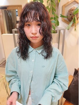 ルアウハク 梅田(LUAU Haku) ・ミディアムスパイラルパーマ・【Haku/梅田/タクノ】