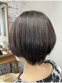 ショートボブ