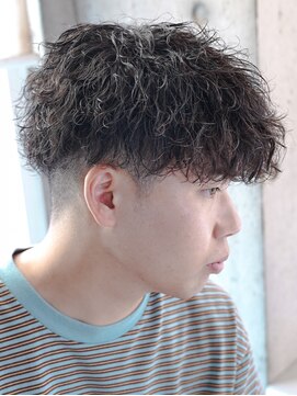 アルファ 新宿(alpha) サーフカール/ 刈り上げセンターパート/ブルーブラック[新宿駅]