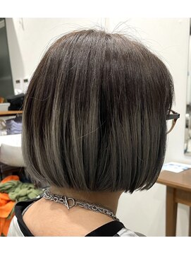 フー バイ セリナ(Fuu.by serina) デザインボブ◎ グラデーションカラーボブ