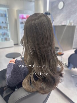 アルドーレフィエロ シンサイバシ(Ardore fiero shinsaibashi) 赤み消しカラー/オリーブ【小山田繭】20代30代40代