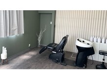 レイ(Ray)の雰囲気（落ち着く空間でフルフラットシャンプー台）