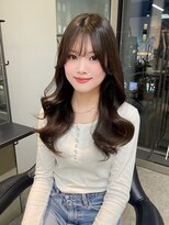 スティル カラン(STILL calin)&nbsp;韓国ヘアロングレイヤーカットグレージュ前髪カット