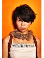 ブーケ(BOUQUET)&nbsp;目が隠れるくらいの長めバングのショート