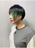 エメラルドグリーンカラー