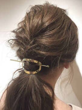 ウノプリール 西梅田ハービスプラザ店(uno pulir) ローポニー 流田