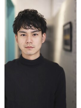 シンク バイ ロスタ(Thinc by Rosta) さわやかパーマツーブロック