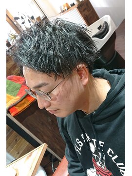 クロスヘアー(KROS HAIR) 三面ツーブロック×ツイスト