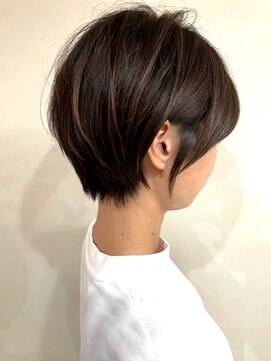 トレヘアー(tRe hair) くびれショート　ハイライトカラー