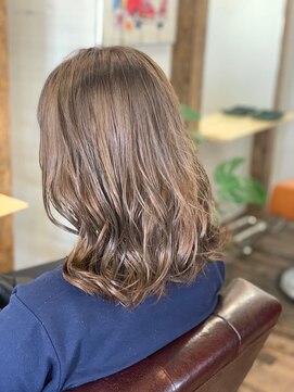 リリー シンジュク(Lilly) 【Lilly新宿】#透明感 #ベージュ#イルミナ#TOKIOトリートメント