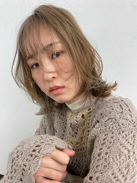 ノイ(neu) レイヤー×柔らかいベージュカラー【静岡/髪質改善】