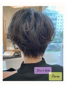 フラット(flat) ショートボブ×パーマ
