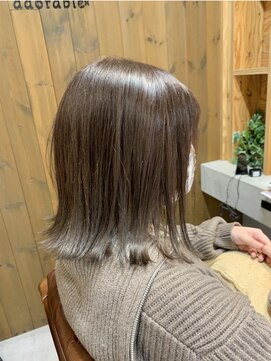 アドラーブル 万代店 (adorable) 20代30代40代小顔ひし形前下がりショートボブ