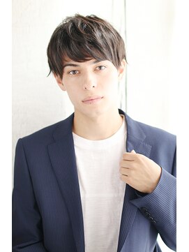 シュシュット(chouchoute) ツイストスパイラルコンマヘアスキンフェードセンターパート/013