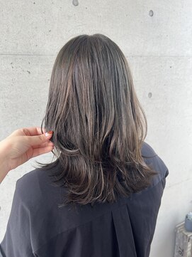 アチーブ ヘア デザイン(achieve hair design) シルキーベージュ小顔 レイヤーセミロングヘア透明感艶カラー