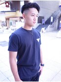 10代20代バーバースタイルフェードカットメンズショート