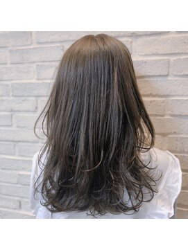 ユーリ(juli) シークレットアッシュグレージュ