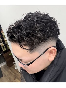 ダンブライズバーバー(DAN BRISE) ライズカール