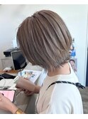 ダブルカラーショートベージュハイトーンカラー