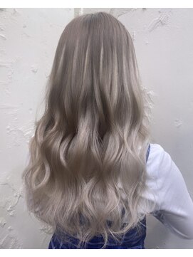 フィーネ 八戸(Fi-Ne) プルエクステで作るグラデーションスタイル